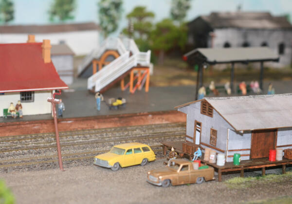 2railway-model-6800 Rgb-72lpi