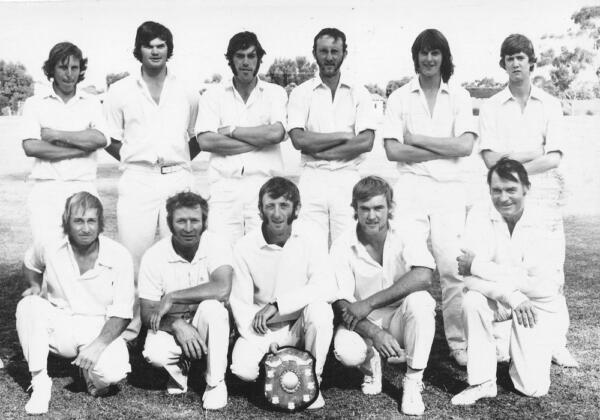 3ashen-lubeck-cricket-team-1970s Rgb-72lpi