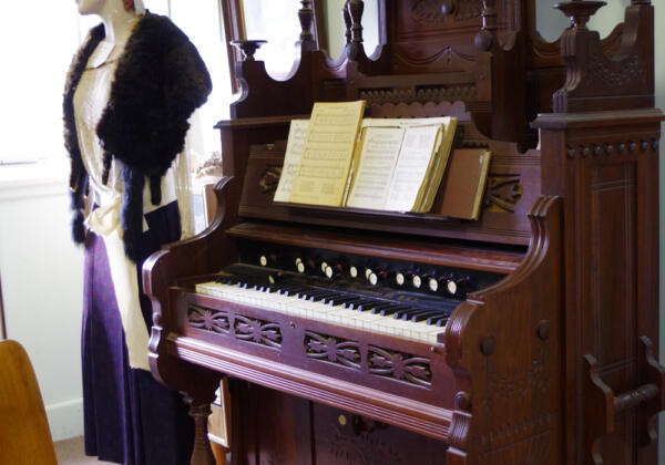 5concordia-organ-jacket5866 Rgb-72lpi